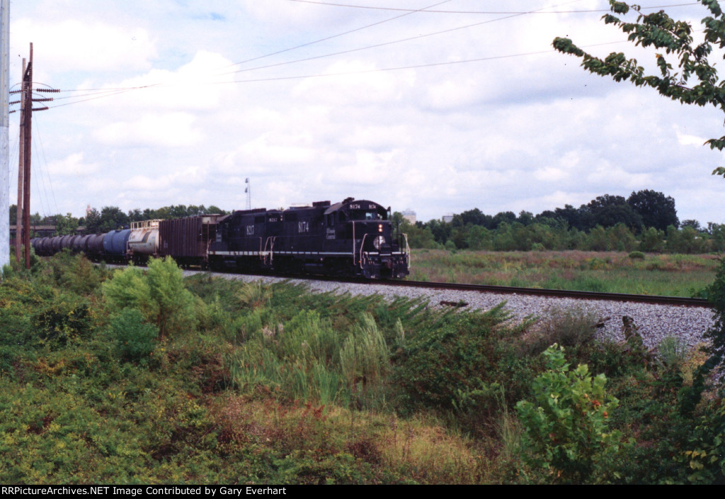 IC GP10 #8174 - Illinois Central 